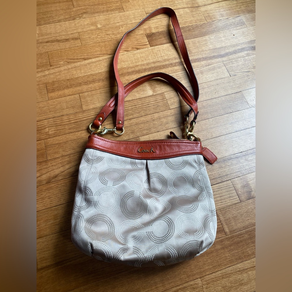 Vintage Authentic Coach Ashley dotted art Lg Crossbody Bag EUC tan cream